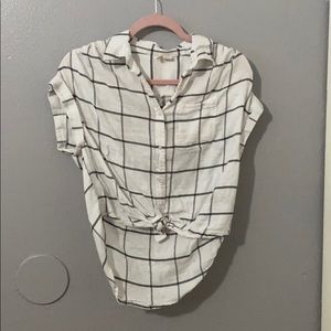 Size M Japna Button Up Shirt